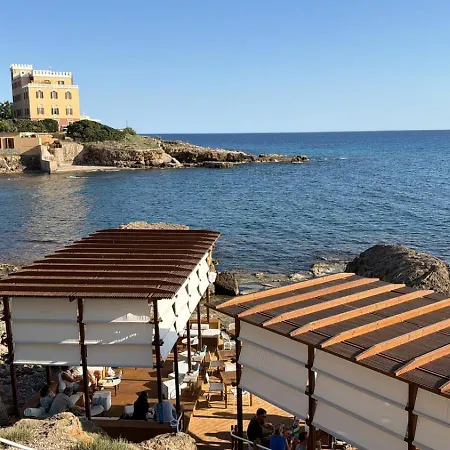 Deluxe Apartment 5 Min To The Sea With Pool, Garden, Parking, Wifi & Car Rent Nyaraló